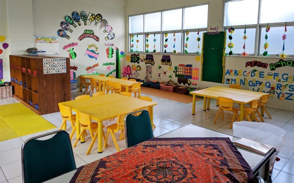 gambar ruang kelas TK Islam Al-Falaah Ciputat Bintaro Tangsel